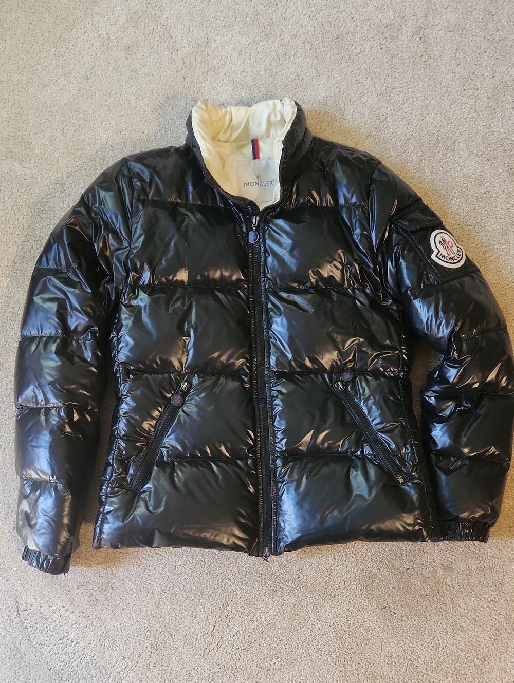 《 Moncler 》 Badia Jacket with Cream Lining